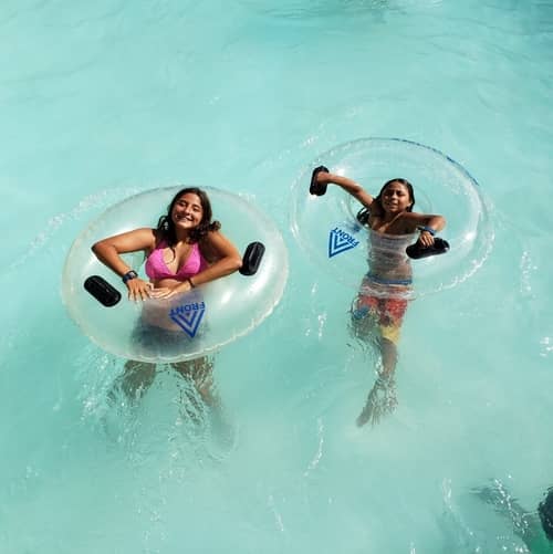 Top Indoor and Outdoor Water Parks in California: A Wet and Wild Adventure  for the Whole Family! – Travel Realizations