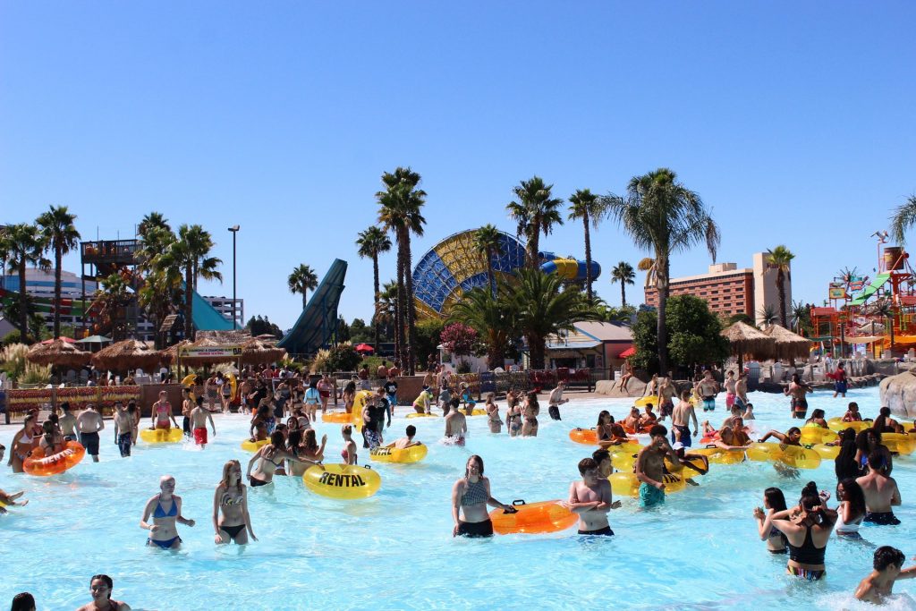 15 Best Water Parks in California in 2023 | Great Wolf Lodge