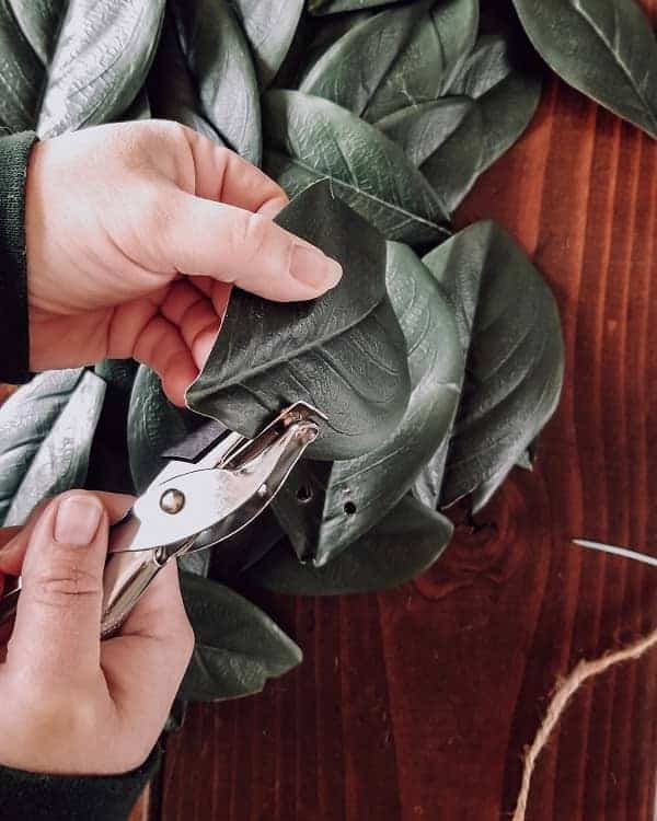 making the leaf crown