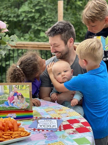 How to Throw the Perfect Father’s Day Picnic from Your Own Backyard