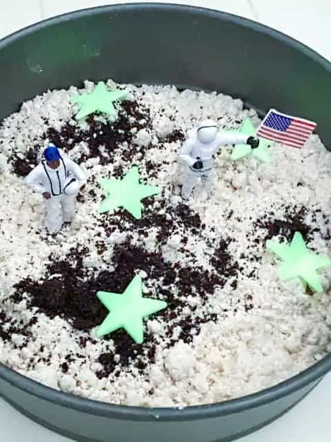 Kid's Craft: Homemade Moon Sand - Love and Laundry