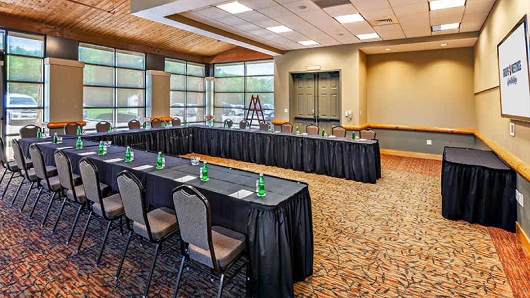 Red Oak Meeting Room