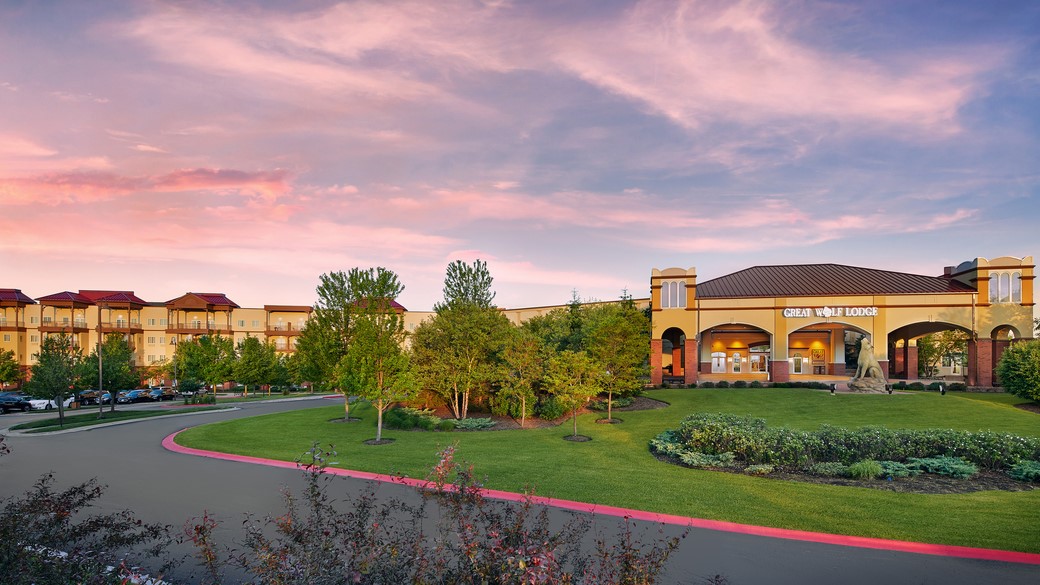 Exterior of Great Wolf Lodge Gurnee Chicago Illinois