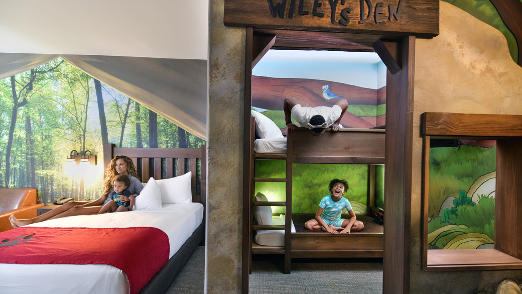 Premium Family Suites Cincinnati Resort Great Wolf Lodge   Premium Suites T2 1040x585 