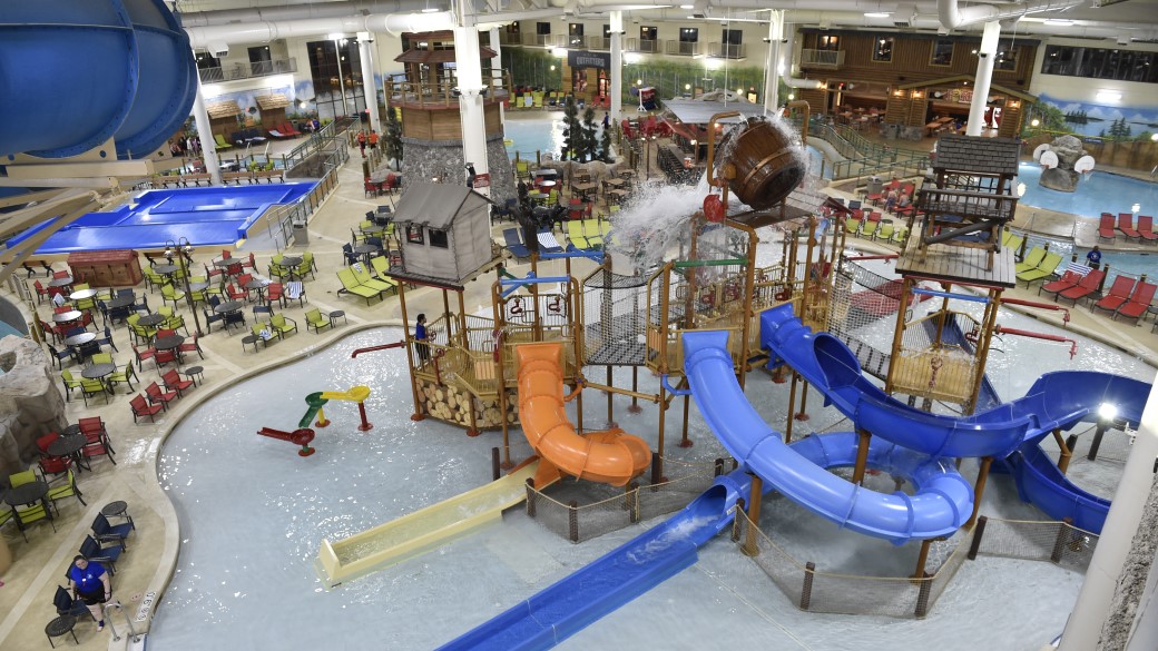 Indoor Water Park & Resort | Minneapolis Resort | Great Wolf Lodge