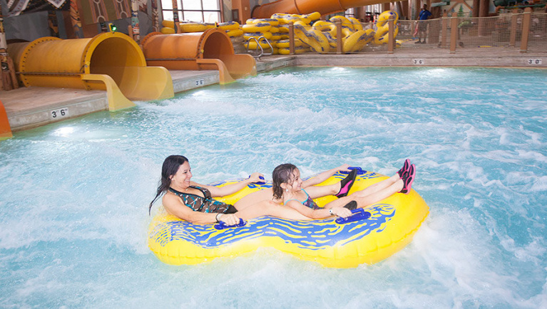Indoor Water Park Slides Pools And Rides Great Wolf Lodge Niagara Falls