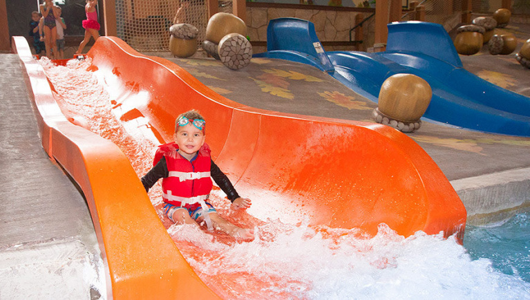 Whooping Hollow Indoor Water Park Great Wolf Lodge Traverse City 