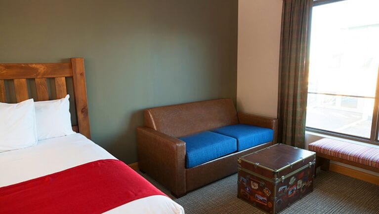 Family Suite Standard Room | Minneapolis Resort | Great Wolf Lodge