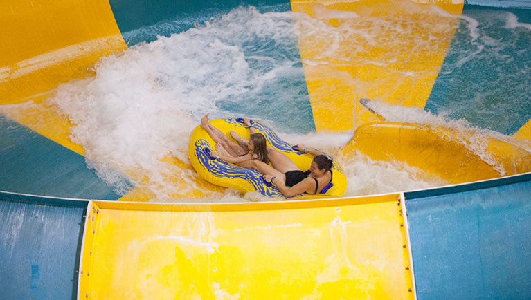 Canada Vortex | Indoor Water Park Activity | Great Wolf Lodge Niagara ...