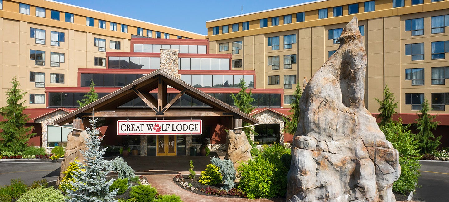 Exterior of Great Wolf Lodge Grapevine Dallas Texas