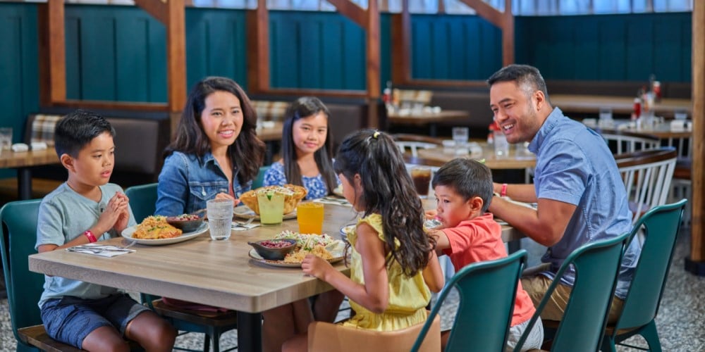 Gold Dining Deal | Dining Deals | Great Wolf Lodge Kansas City, KS