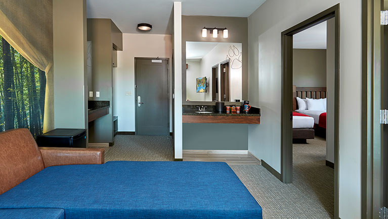 The sink area in the Grizzly Bear Suite