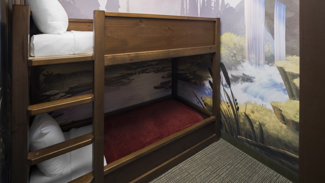 The bunk beds in the Deluxe Wolf Den Suite