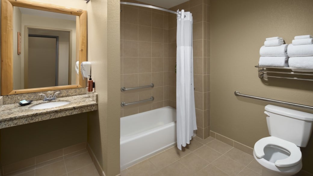 The bathroom in the Double Queen Suite (Accessible Bathtub)