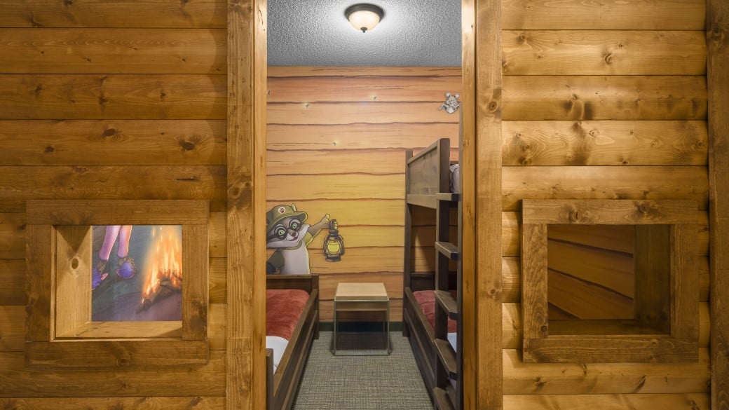 The bunk beds inside the cabin in the KidCabin Suite (Balcony/Patio)