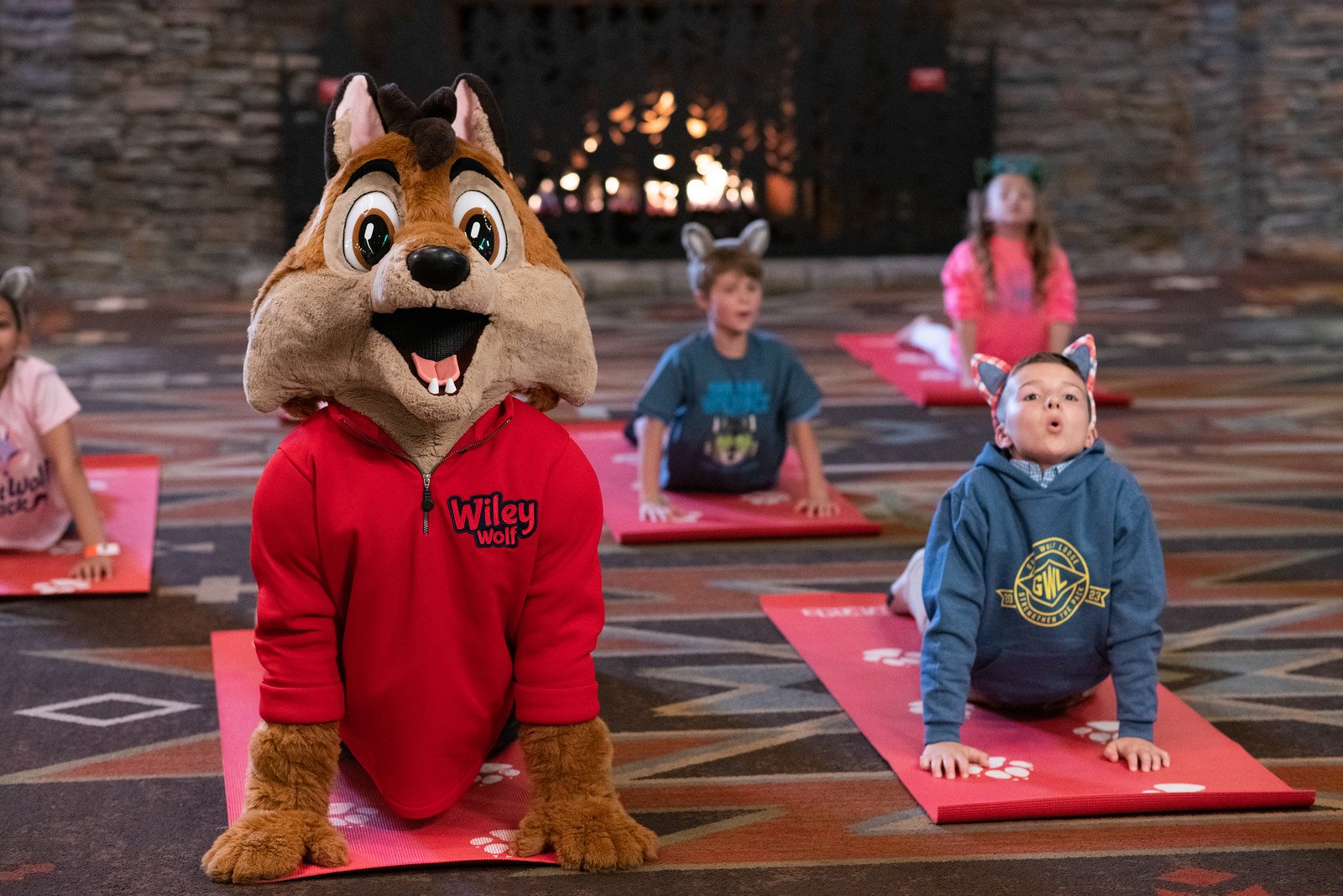 Kids posing with Wiley Wolf