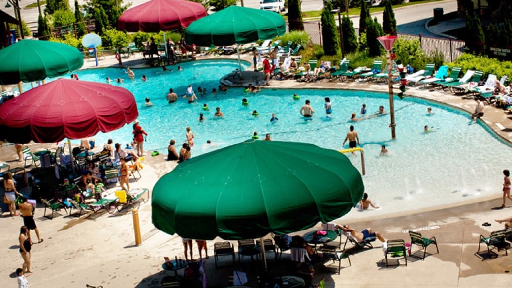 Loon Lagoon Outdoor Pool | Niagara Water Parks | Great Wolf Lodge