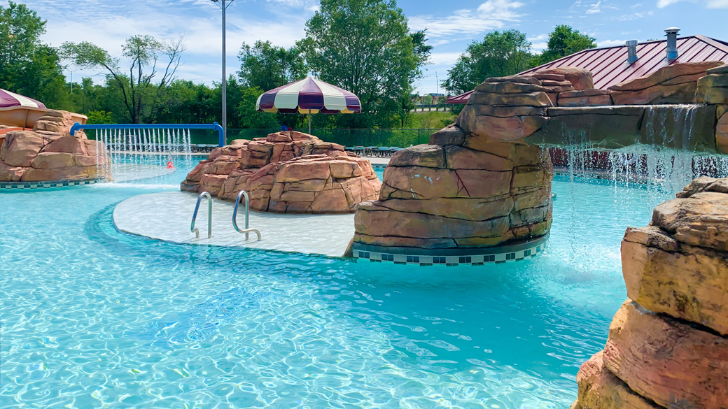 outdoor swimming pool in the Dells